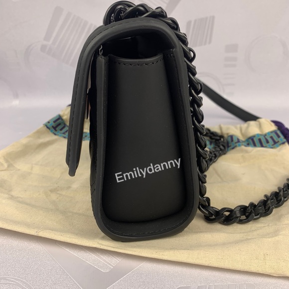 Tory Burch SMALL FLEMING MATTE CONVERTIBLE SHOULDER BAG - Picture 4 of 15